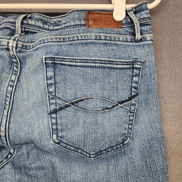 Abercrombie & Fitch Jeans Womens Size 10 Blue Low Rise Taper Stretch Casual - Picture 15 of 15